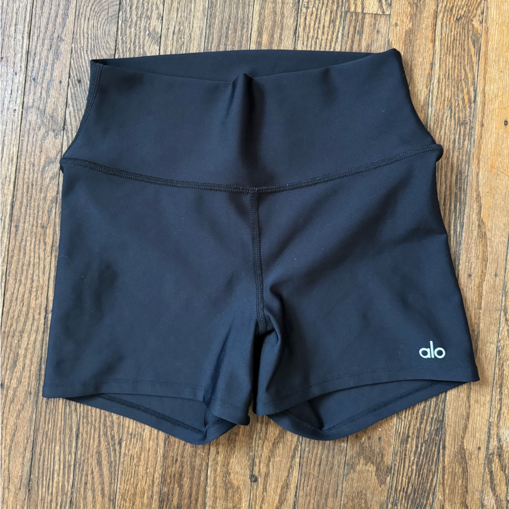 Alo 3” high-waist airlift short